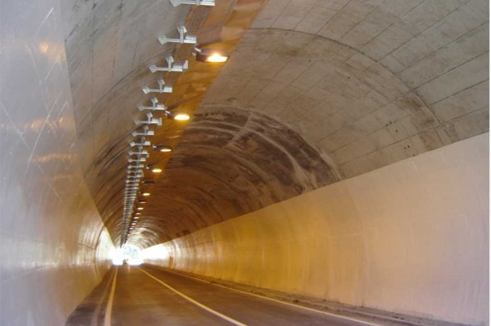 Improvement works in Arcalís tunnel
